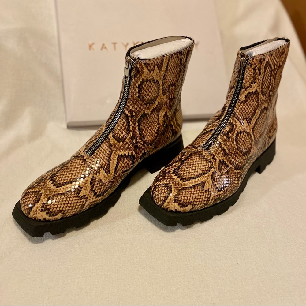 Katy Perry Daarling Combat Boot NIB Women’s Size 11